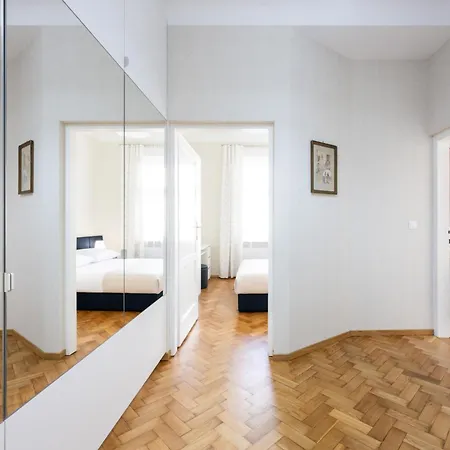 Apartment Native Rajska 6 *