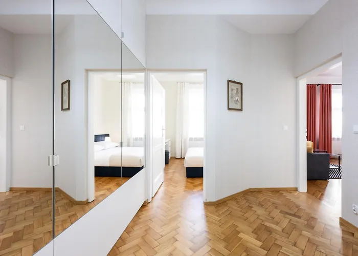 公寓 Native Rajska 6 *